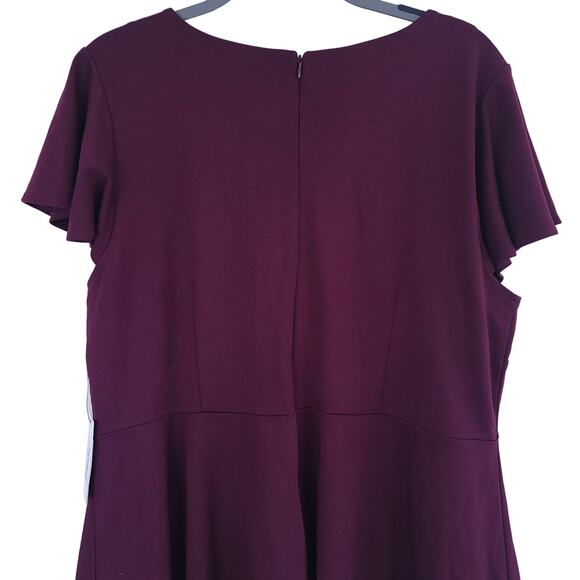 Eloquii Pleated Neckline Flutter Sleeve Peplum Top in Ruby Dusk Plum Size 18 NWT - Picture 5 of 8